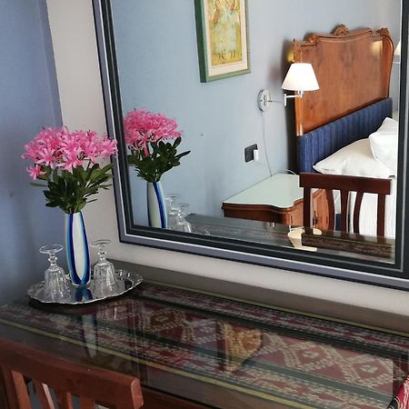 La Collina Since 2008 No Smoking B&B Varese Eksteriør billede